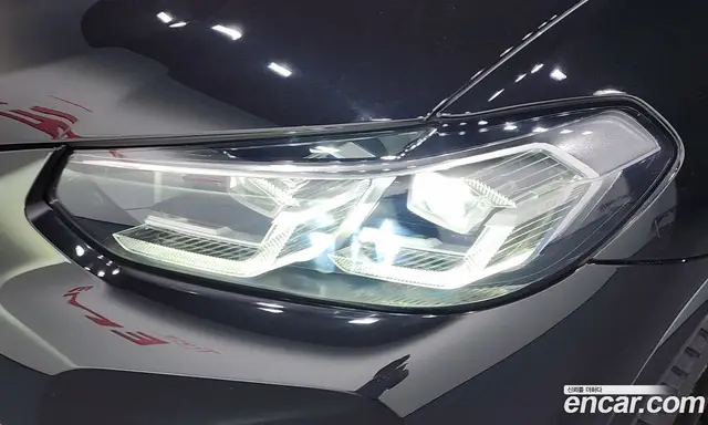 BMW X4 2024 2.0 автомат (гидро), миниатюра 8