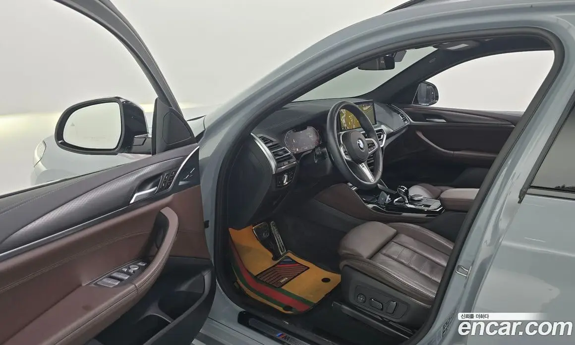 BMW X4 2025 2.0 автомат (гидро), фото 13