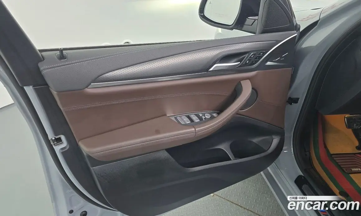BMW X4 2025 2.0 автомат (гидро), фото 14