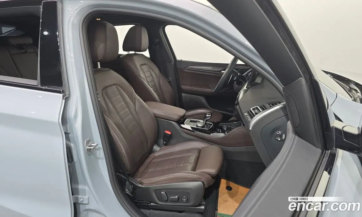 BMW X4 2025 2.0 автомат (гидро), фото 16