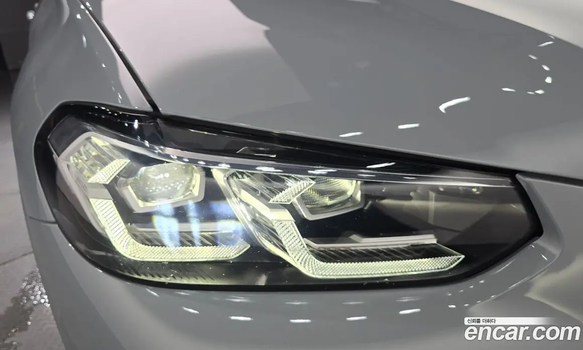 BMW X4 2025 2.0 автомат (гидро), фото 8