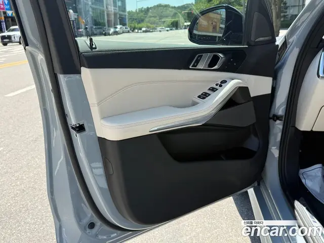 BMW X5 2025 3.0 автомат (гидро), миниатюра 7