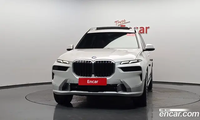 BMW X7 2025 3.0 автомат (гидро), миниатюра 2