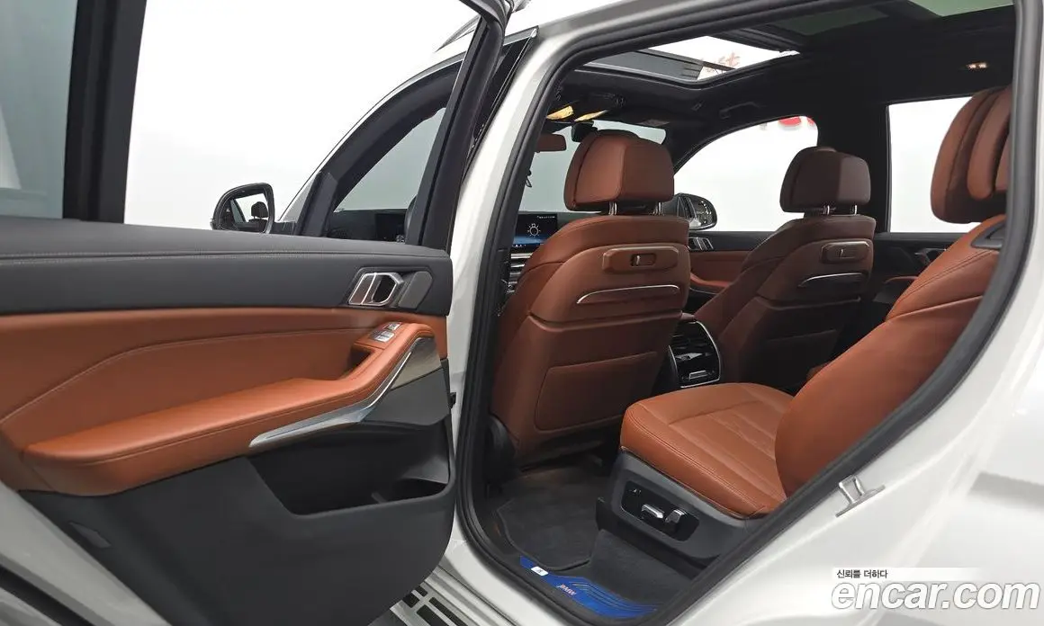 BMW X7 2025 3.0 автомат (гидро), фото 15