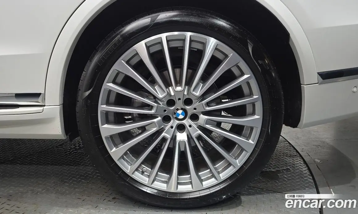 BMW X7 2025 3.0 автомат (гидро), фото 6