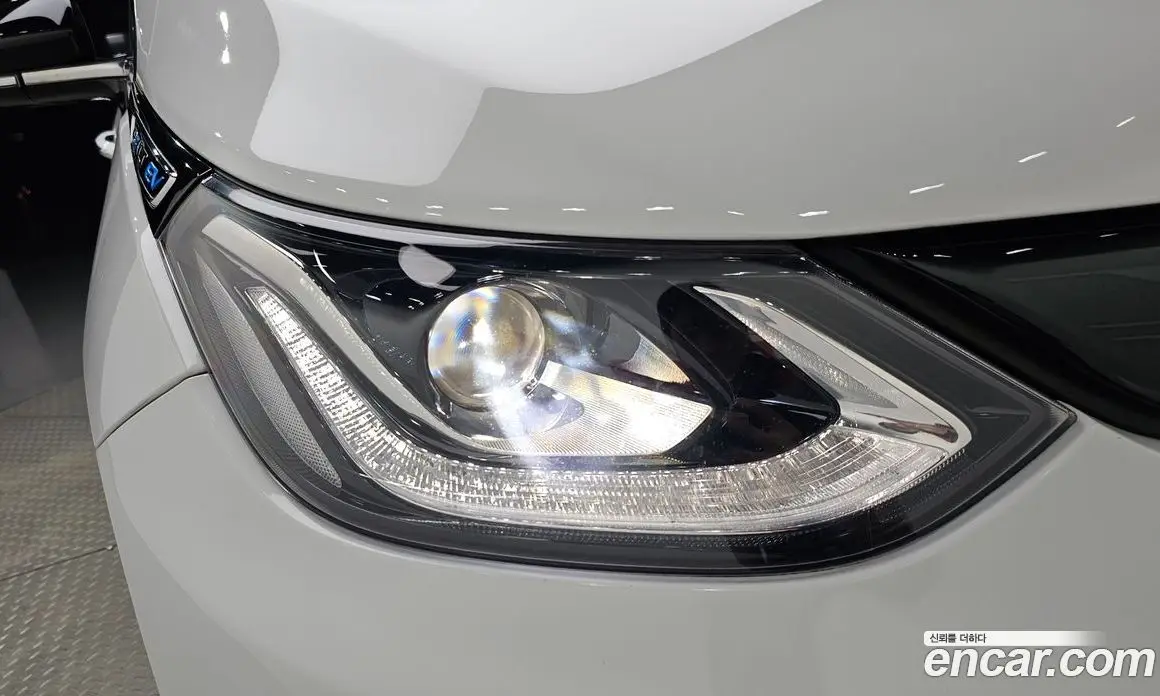 Chevrolet Bolt EV 2019 0.2 автомат (гидро), фото 8