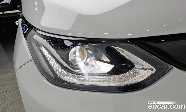 Chevrolet Bolt EV 2019 0.2 автомат (гидро), миниатюра 8