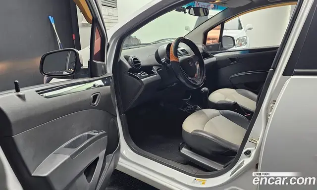 Chevrolet Spark 2012 1.0 автомат (гидро), миниатюра 10