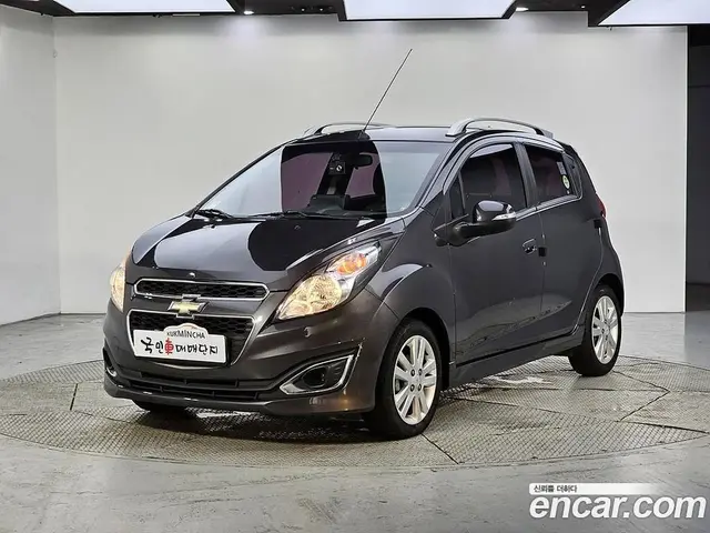Chevrolet Spark 2015 1.0 автомат (гидро), миниатюра 1