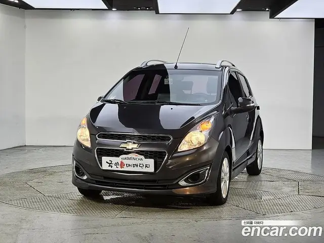 Chevrolet Spark 2015 1.0 автомат (гидро), миниатюра 2
