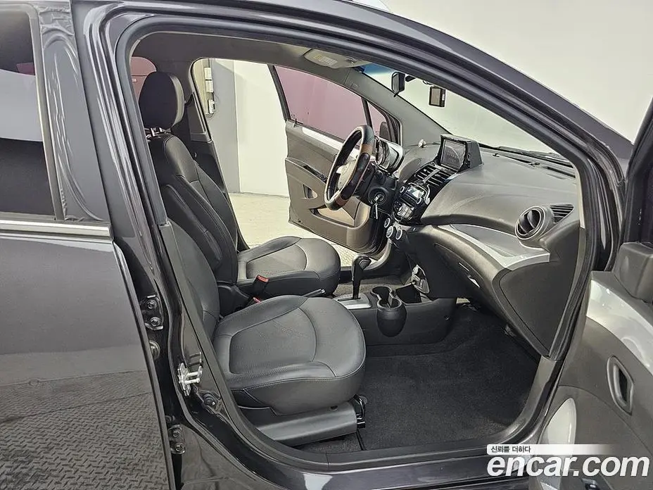 Chevrolet Spark 2015 1.0 автомат (гидро), фото 11