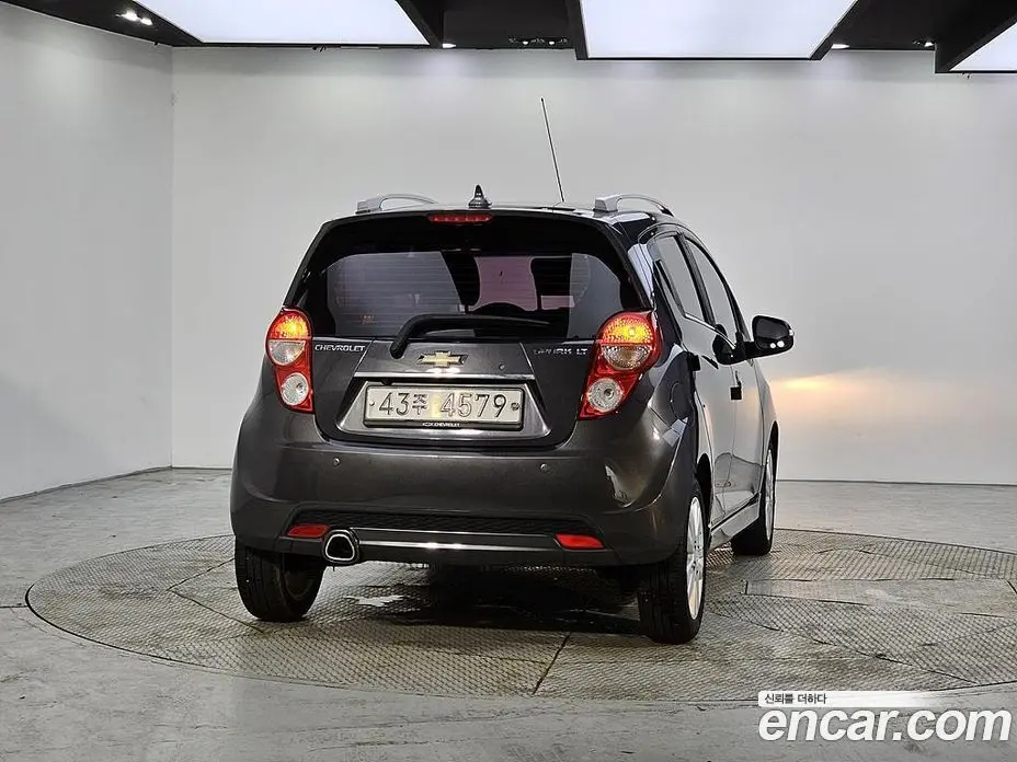 Chevrolet Spark 2015 1.0 автомат (гидро), фото 3