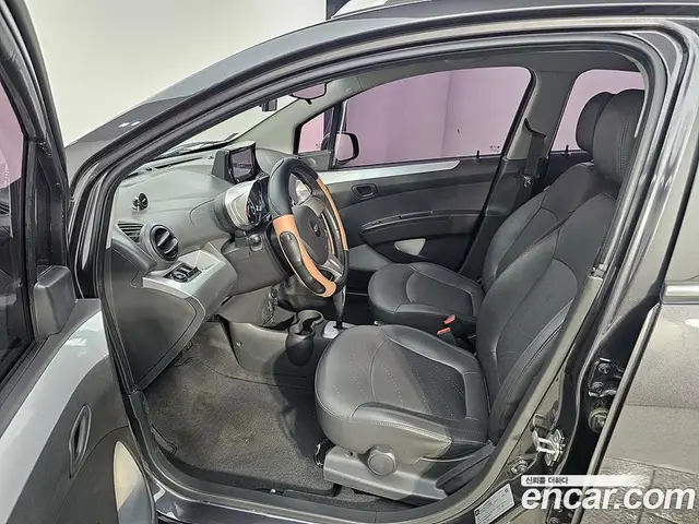 Chevrolet Spark 2015 1.0 автомат (гидро), миниатюра 8