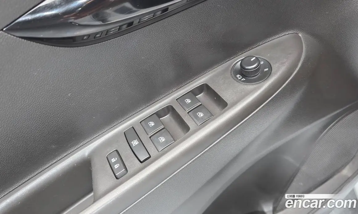 Chevrolet Spark 2018 1.0 автомат (гидро), фото 19