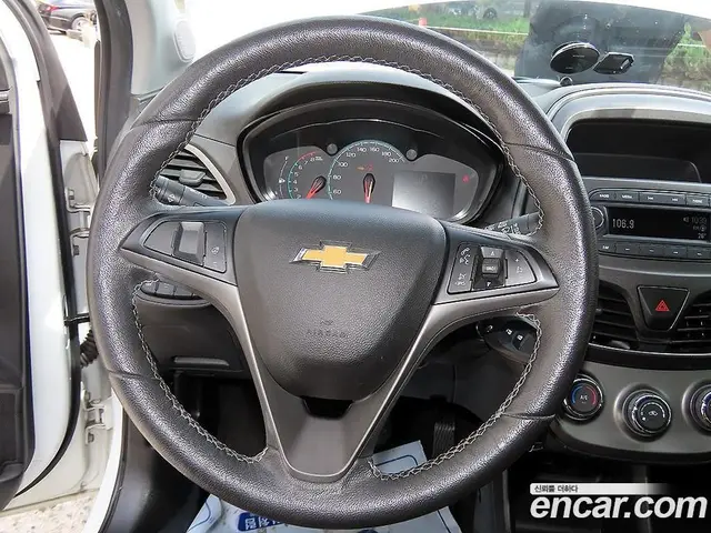 Chevrolet Spark 2019 1.0 автомат (гидро), миниатюра 8