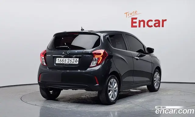 Chevrolet Spark 2022 1.0 автомат (гидро), миниатюра 2