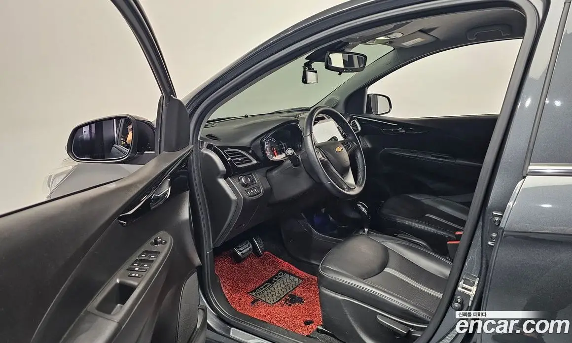 Chevrolet Spark 2022 1.0 автомат (гидро), фото 13
