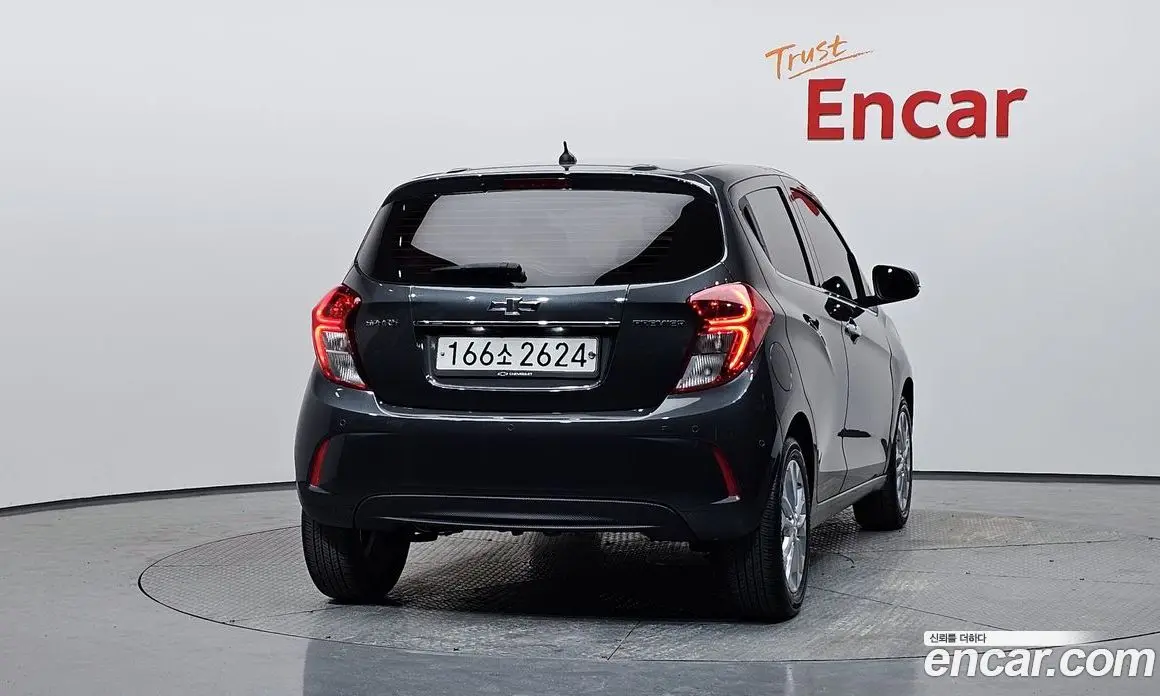 Chevrolet Spark 2022 1.0 автомат (гидро), фото 4