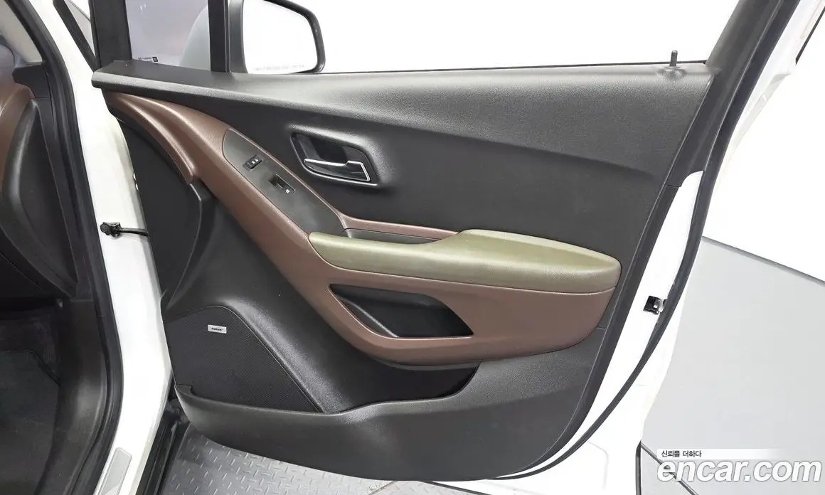 Chevrolet Trax 2015 1.4 автомат (гидро), фото 14