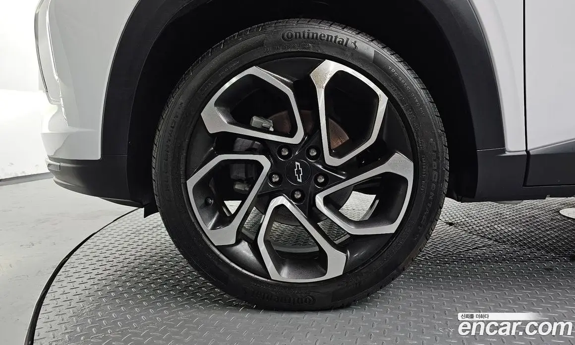 Chevrolet Trax 2023 1.2 автомат (гидро), фото 5