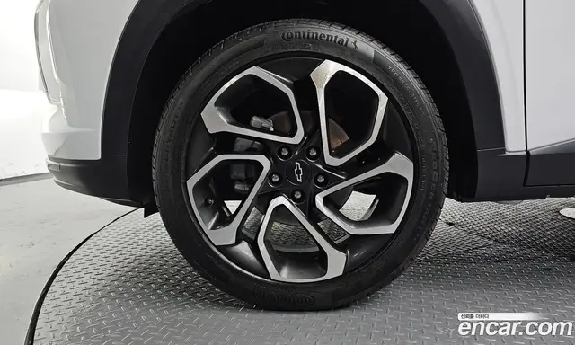 Chevrolet Trax 2023 1.2 автомат (гидро), миниатюра 5