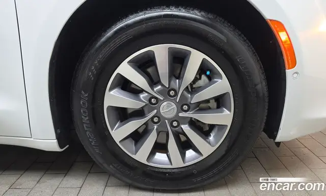 Chrysler Pacifica 2020 3.6 автомат (гидро), миниатюра 7