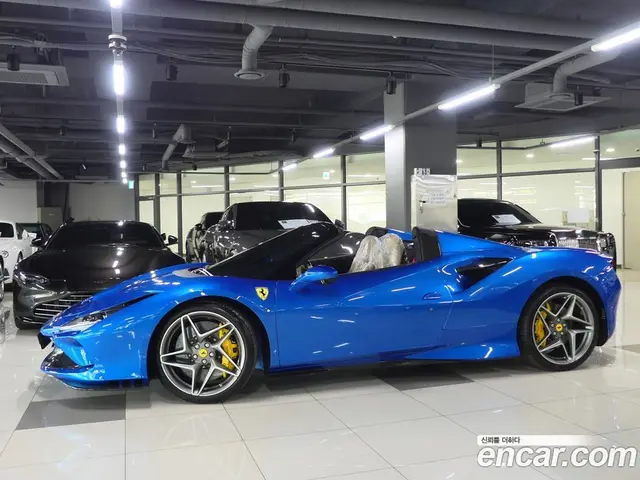 Ferrari F8 2022 3.9 автомат (гидро), миниатюра 2 Ferrari F8 2022 3.9 автомат (гидро), миниатюра 2