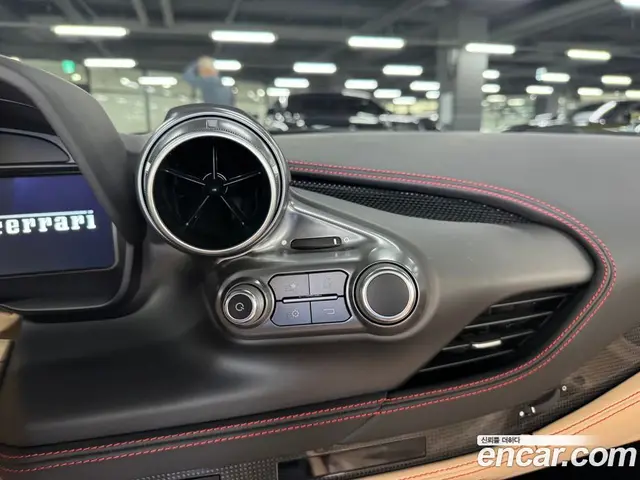 Ferrari F8 2022 3.9 автомат (гидро), миниатюра 12