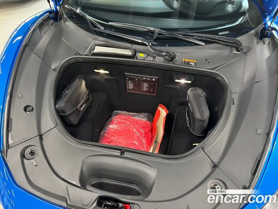 Ferrari F8 2022 3.9 автомат (гидро), фото 17 Ferrari F8 2022 3.9 автомат (гидро), фото 17