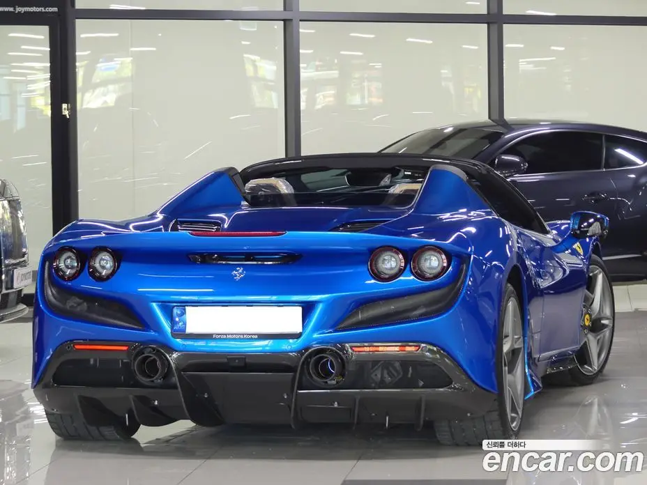 Ferrari F8 2022 3.9 автомат (гидро), фото 4 Ferrari F8 2022 3.9 автомат (гидро), фото 4