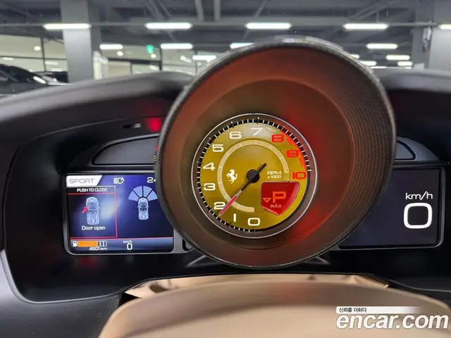 Ferrari F8 2022 3.9 автомат (гидро), миниатюра 6 Ferrari F8 2022 3.9 автомат (гидро), миниатюра 6