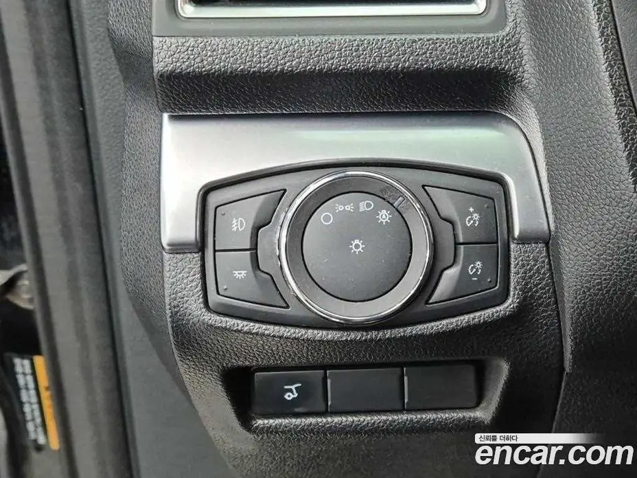 Ford Explorer 2018 2.3 автомат (гидро), фото 18