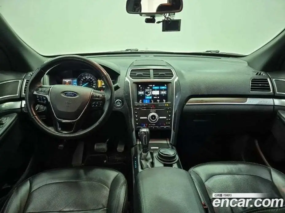 Ford Explorer 2018 2.3 автомат (гидро), фото 7