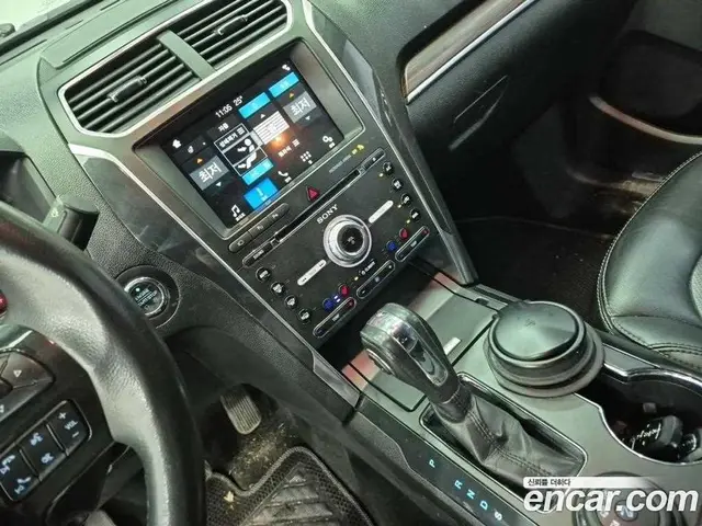 Ford Explorer 2018 2.3 автомат (гидро), миниатюра 10
