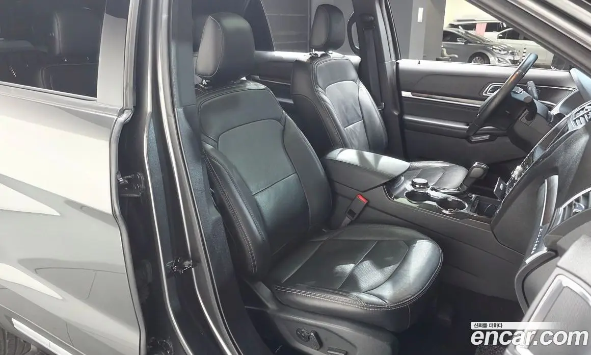 Ford Explorer 2019 2.3 автомат (гидро), фото 10 Ford Explorer 2019 2.3 автомат (гидро), фото 10