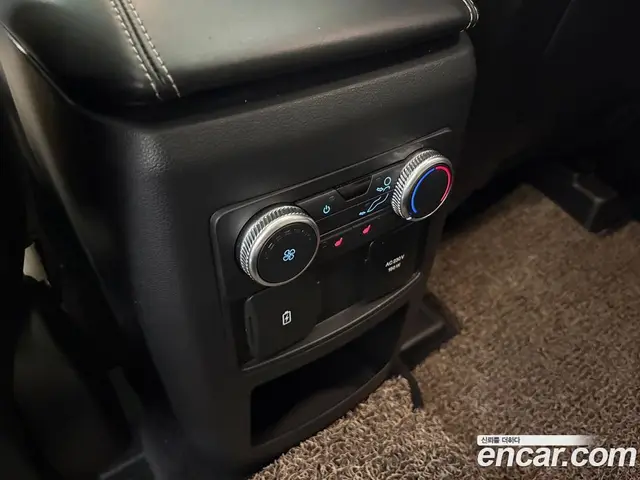 Ford Explorer 2019 2.3 автомат (гидро), миниатюра 12