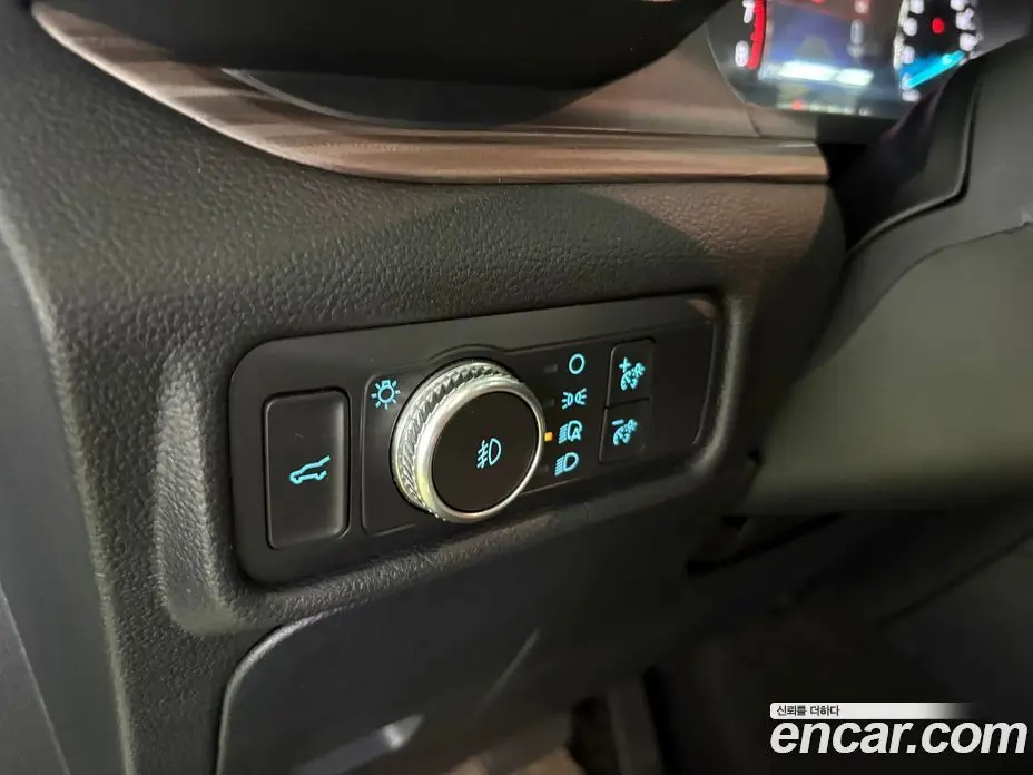 Ford Explorer 2019 2.3 автомат (гидро), фото 15