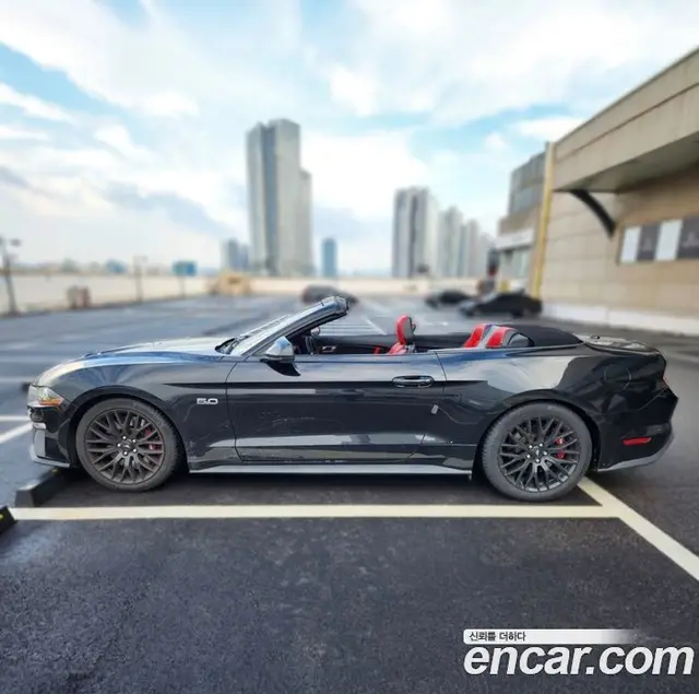 Ford Mustang 2019 5.0 автомат (гидро), миниатюра 3