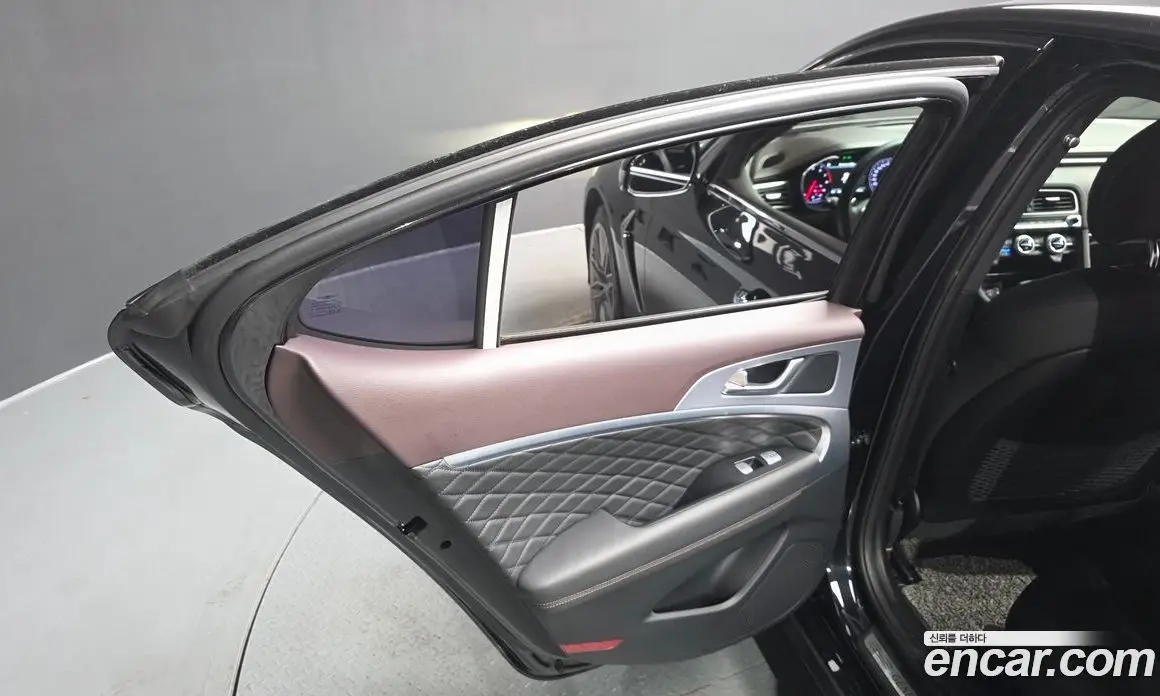 Genesis G70 2019 2.0 автомат (гидро), фото 14