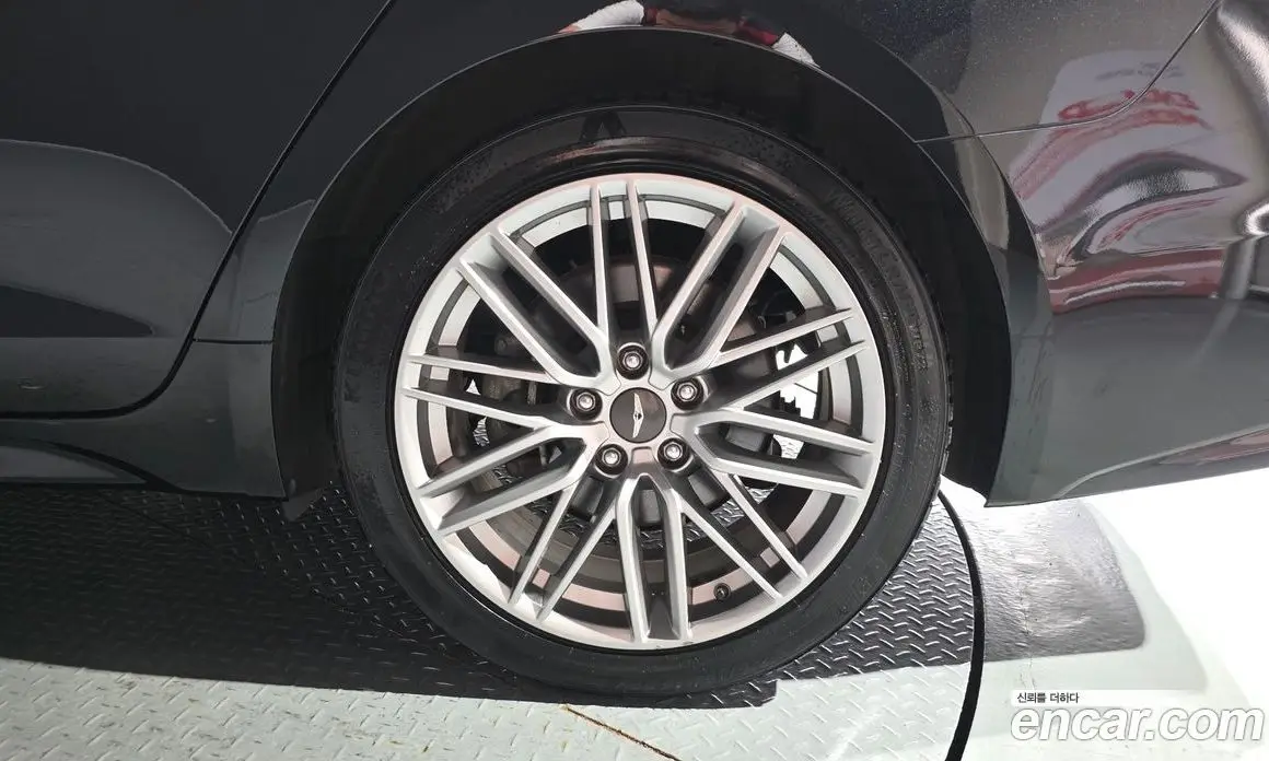 Genesis G70 2019 2.0 автомат (гидро), фото 6