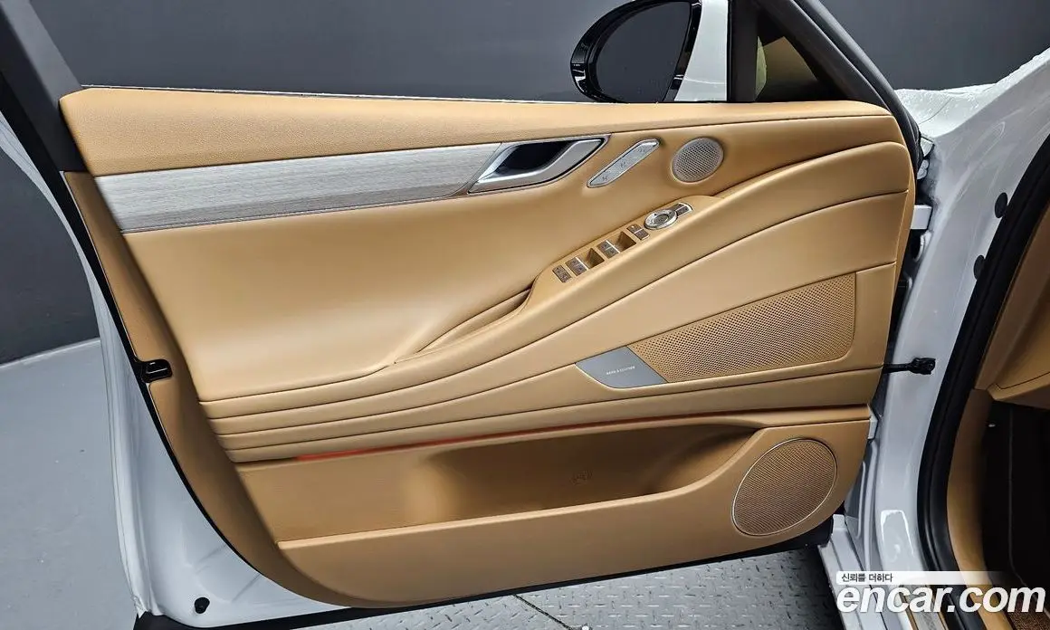 Genesis G80 2025 2.5 автомат (гидро), фото 13