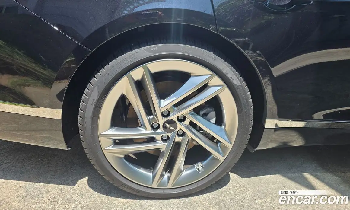 Genesis G80 2025 2.5 автомат (гидро), фото 15
