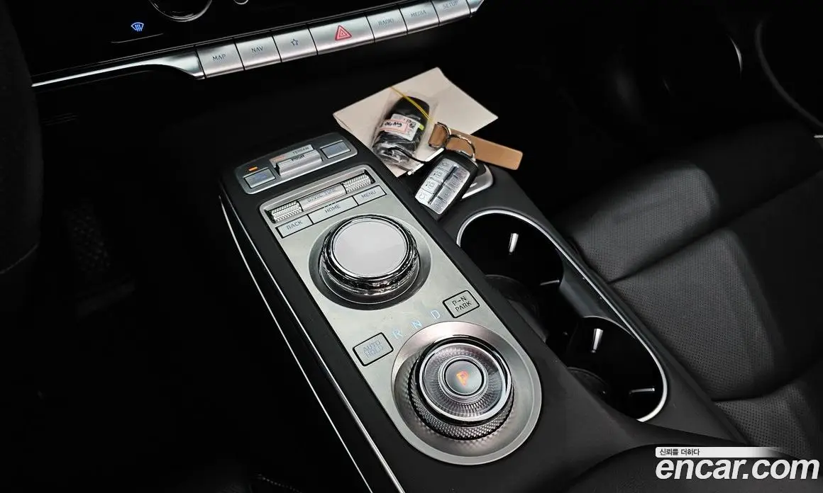 Genesis GV70 2022 0.1 автомат (гидро), фото 11