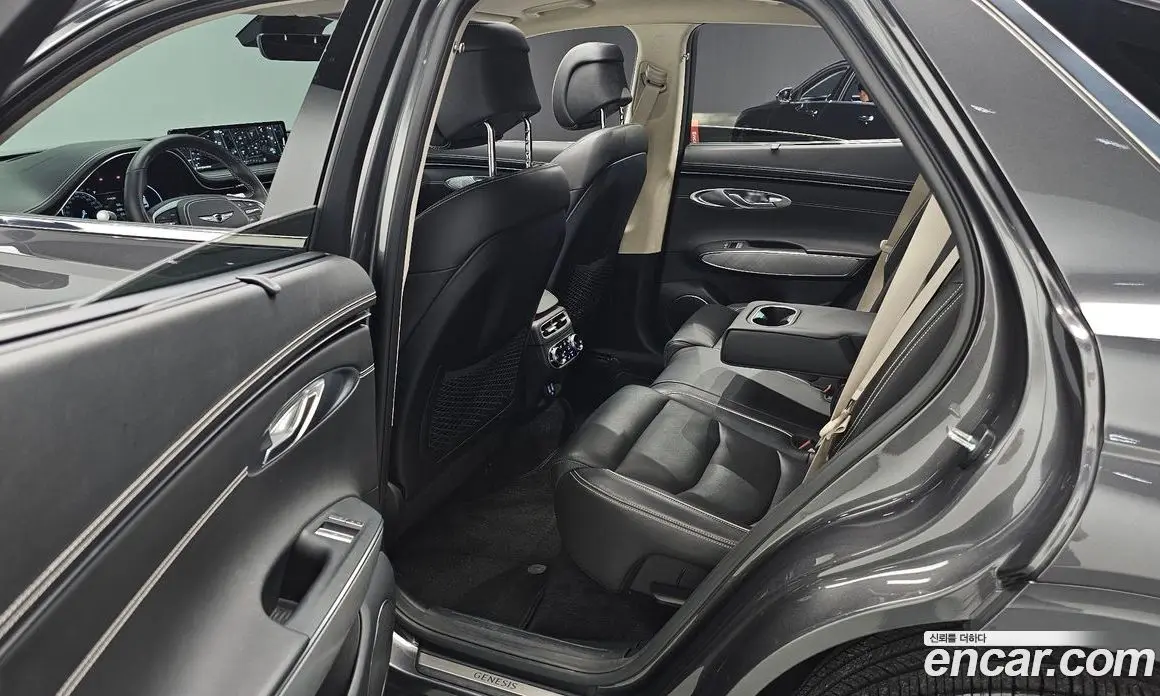 Genesis GV70 2022 0.1 автомат (гидро), фото 17