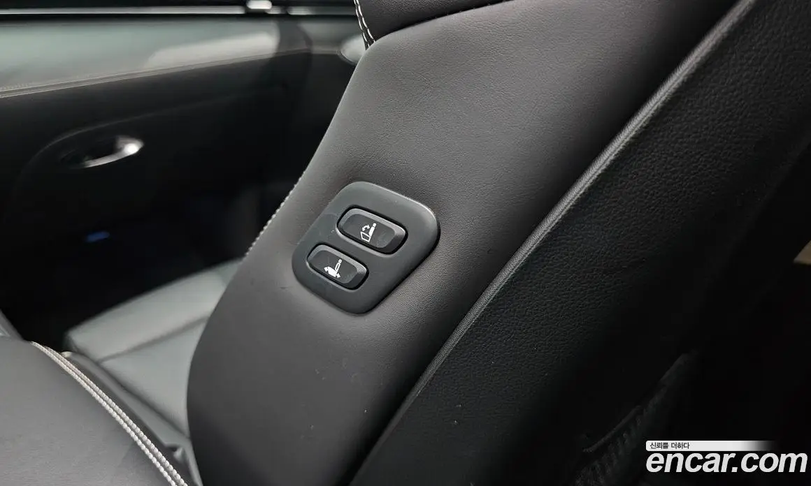 Genesis GV70 2022 0.1 автомат (гидро), фото 33