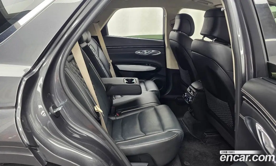 Genesis GV70 2022 0.1 автомат (гидро), фото 18