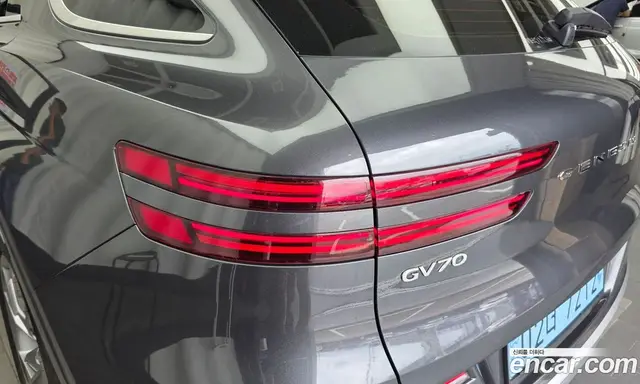 Genesis GV70 2022 0.1 автомат (гидро), миниатюра 9