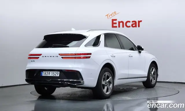 Genesis GV70 2025 2.5 автомат (гидро), миниатюра 2