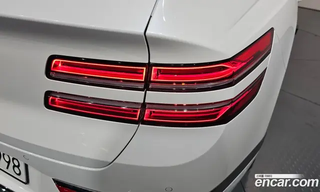 Genesis GV80 2024 2.5 автомат (гидро), миниатюра 8