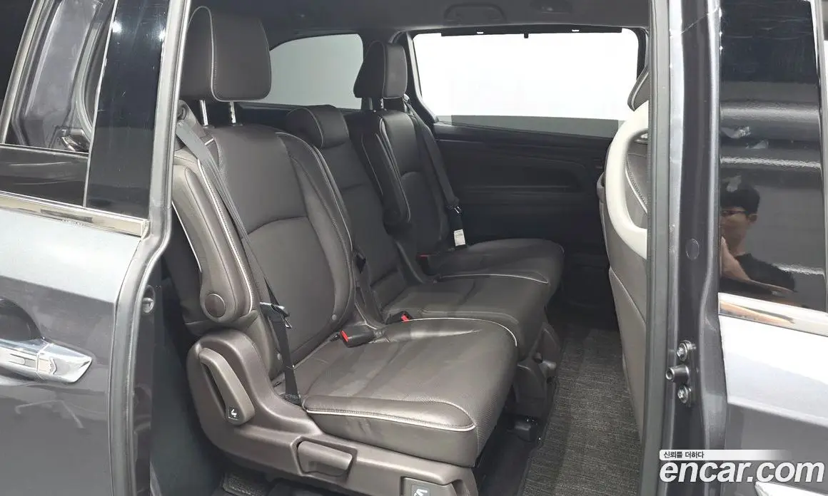 Honda Odyssey 2023 3.5 автомат (гидро), фото 16